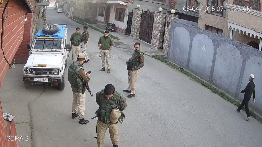 Placed Under House Arrest, Barred from Attending Islamic Calligraphy Award Ceremony,Claims Mirwaiz