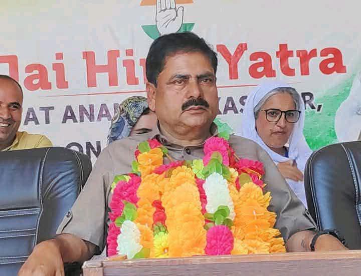 Former Devsar MLA Amin Bhat Rejoins Congress