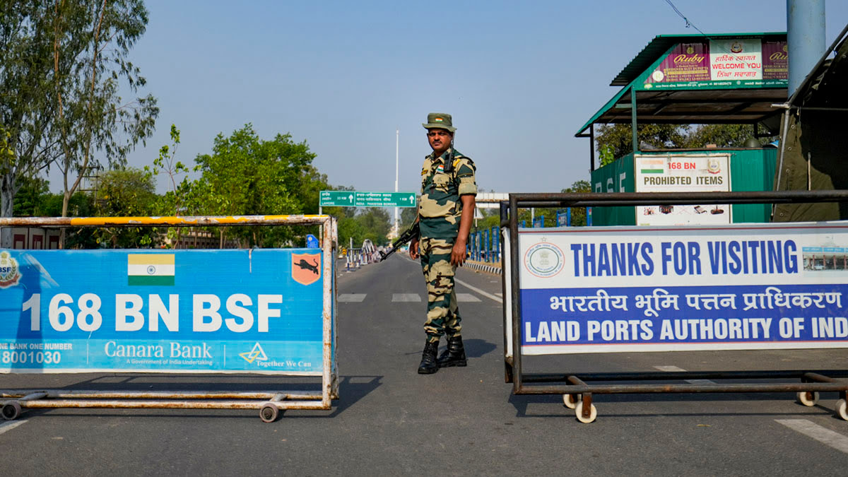 India bans direct, indirect imports from Pakistan