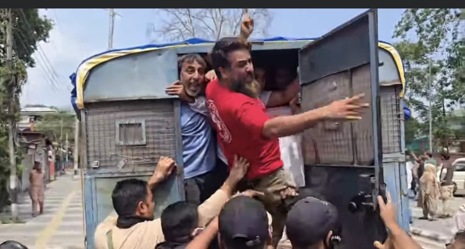 Police foil PDP protest over water crisis in Srinagar, several leaders detained