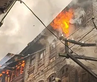 Blaze guts three residential houses in Habbakadal’s Ganpatyar area