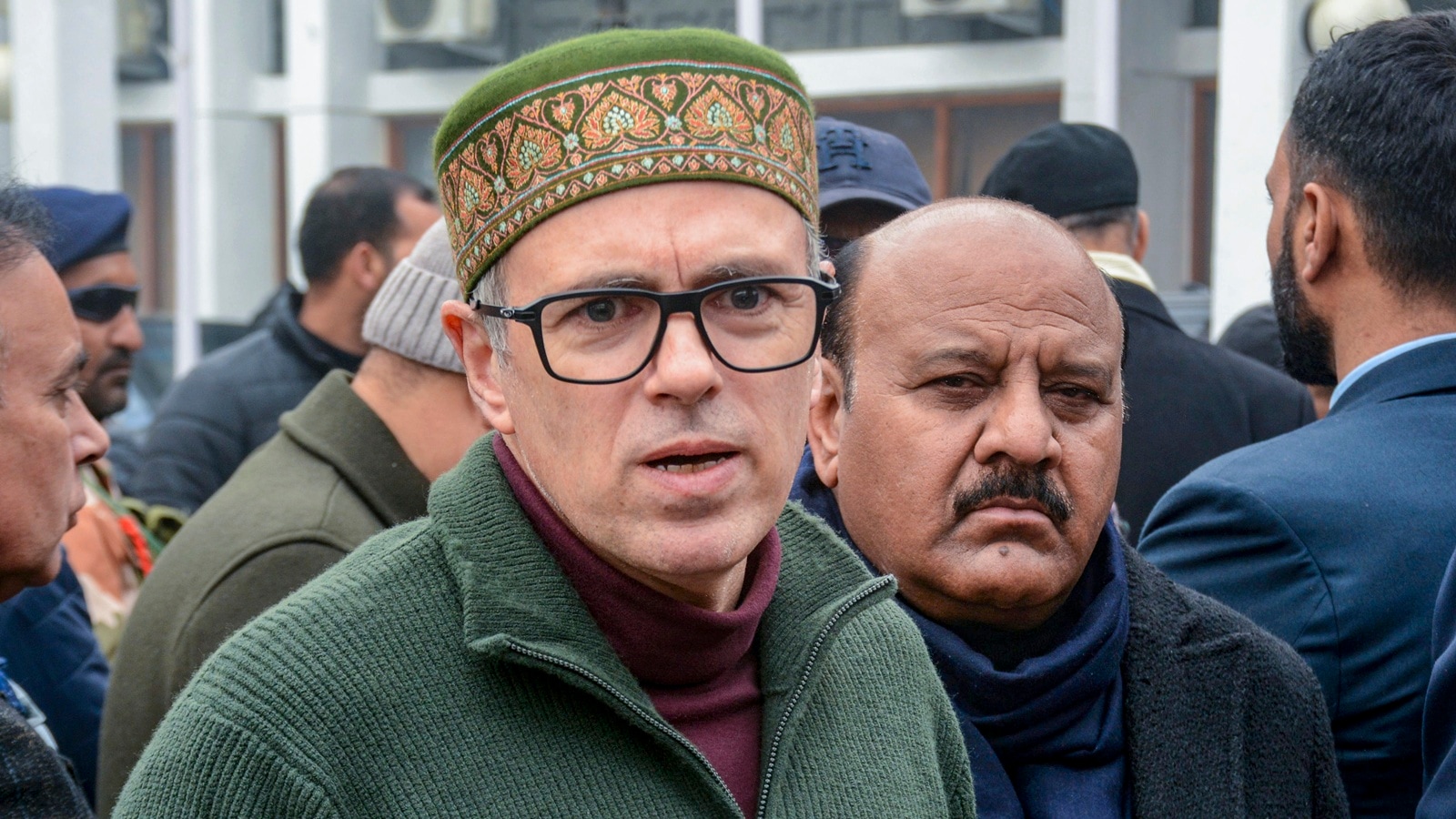“Shameful”: CM Omar links Nitish Kumar’s Hijab act to Mehbooba Mufti’s ‘Burqa’ incident