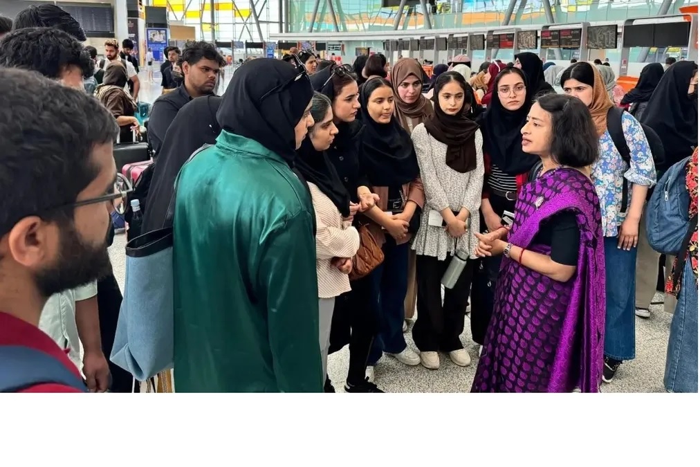 Around 100 Indian Students to Return from War-Torn Iran via Armenia Route on March 14–15 by Commercial Flights:JKSA