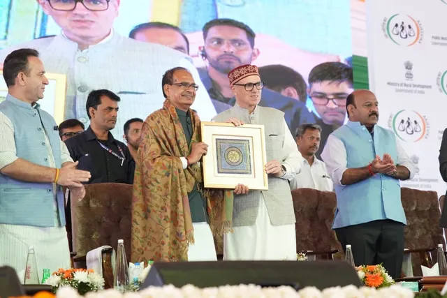 ₹3,566 Crore Road Projects Approved, Sanction Letter Handed to CM Omar