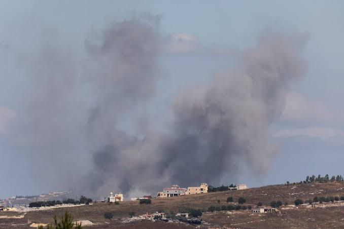 Israeli Airstrikes Kill 18, Injure 33 in Southern Lebanon