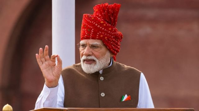 PM Modi Announces Seven-Point Vision, Free Coaching and AI Training for Youth in Independence Day Address